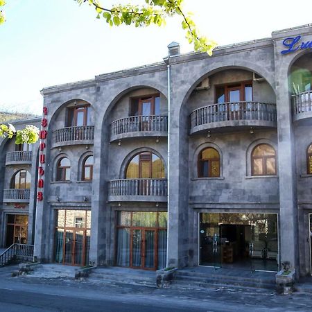 Lara Hotel Goris Exterior foto
