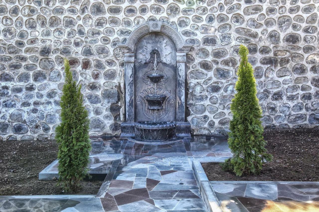 Lara Hotel Goris Exterior foto